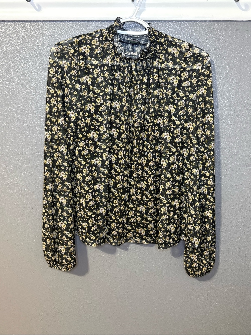 Papaya Floral Print Long Sleeve Blouse size LG (SKU 215)
